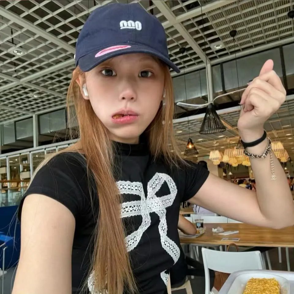 荷索的自画像